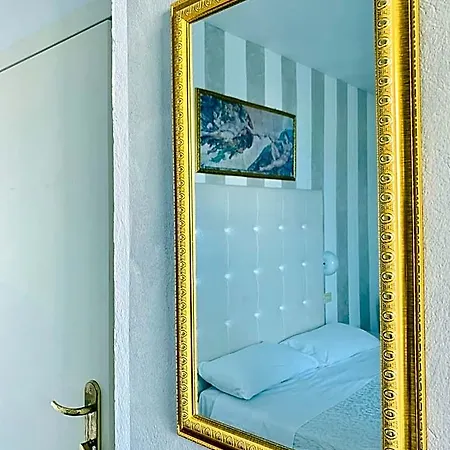 Baby Hotel
