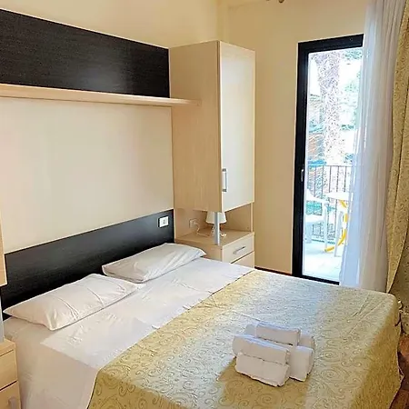 Hotel Baby Cervia