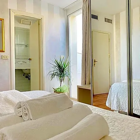 Hotel Baby 3*